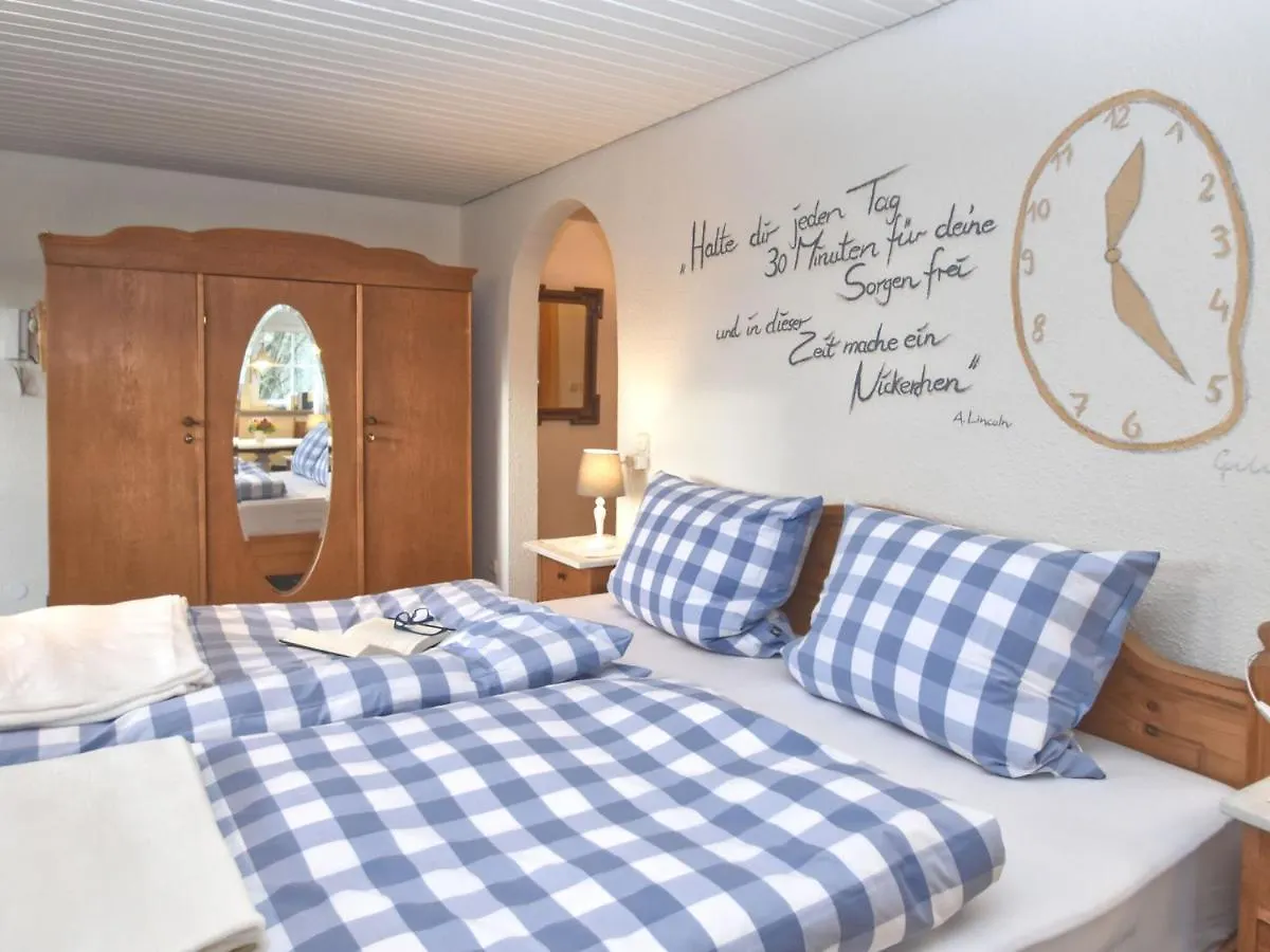 Holiday Home With Garden In Weissenbrunn 0*,