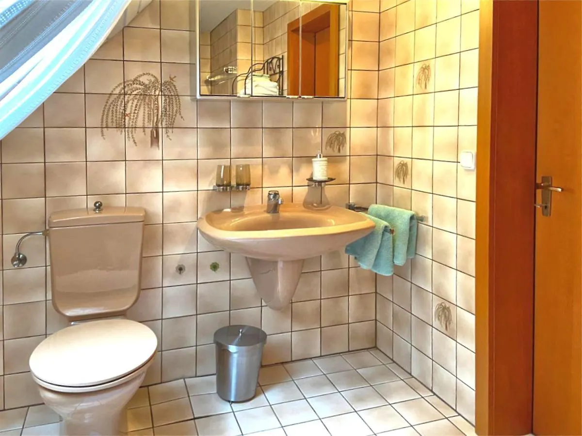 Holiday Home With Garden In Weissenbrunn Lejlighed