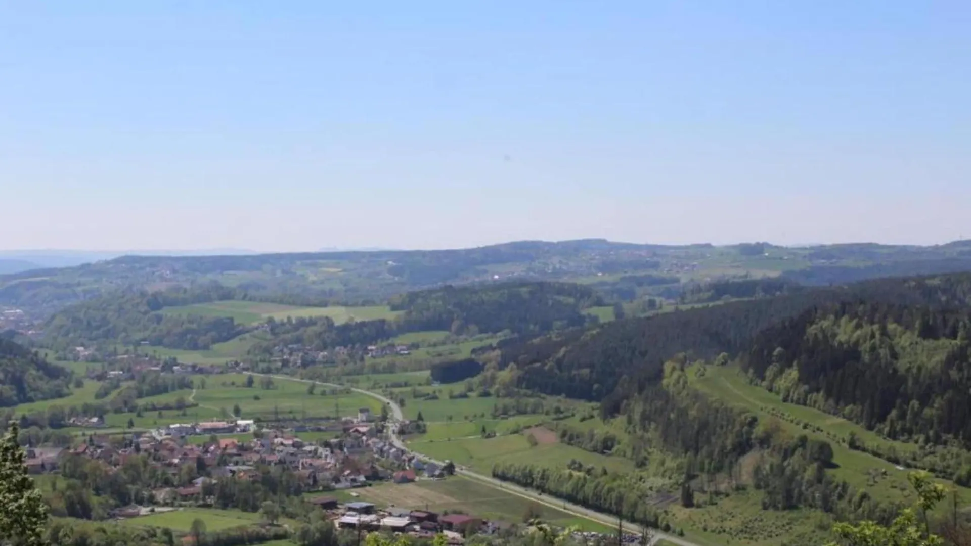 Holiday Home With Garden In Weissenbrunn 0*,  Tyskland